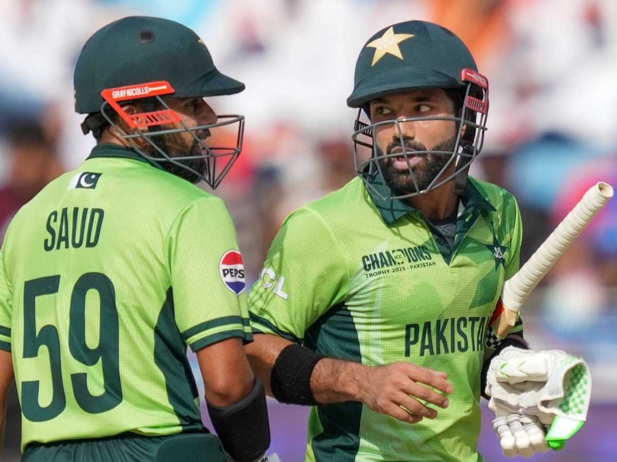 पाकिस्तान पर न्यूजीलैंड के खिलाफ तीसरे वनडे में धीमी ओवर गति के लिए लगा जुर्माना